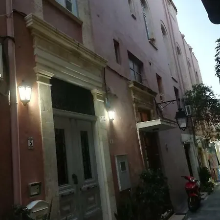 Nikoleon Historical Center And Sea View House * Ретимно