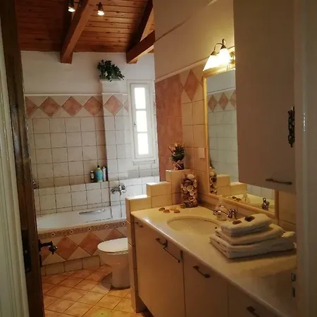 Nikoleon Historical Center And Sea View House * Ретимно